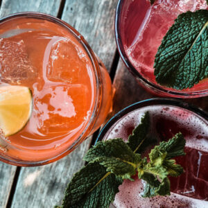 Noitada + Drinks + Risadas